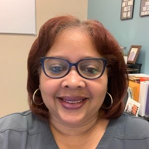 Meet your Posher, Leigh